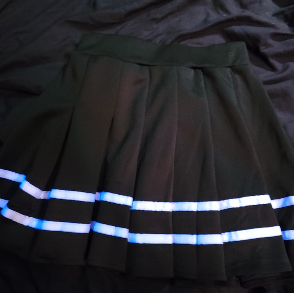 Goth pleated cheerleader skirt - Picture 2 of 13
